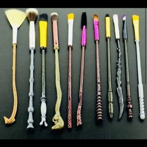 Harry Potter 11 Piece Wand Makeup Brush Set